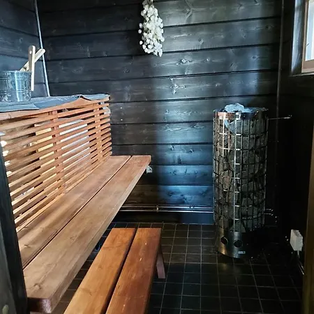 Chalet Hurmaava Vierasmaja Lammen Rannalla *